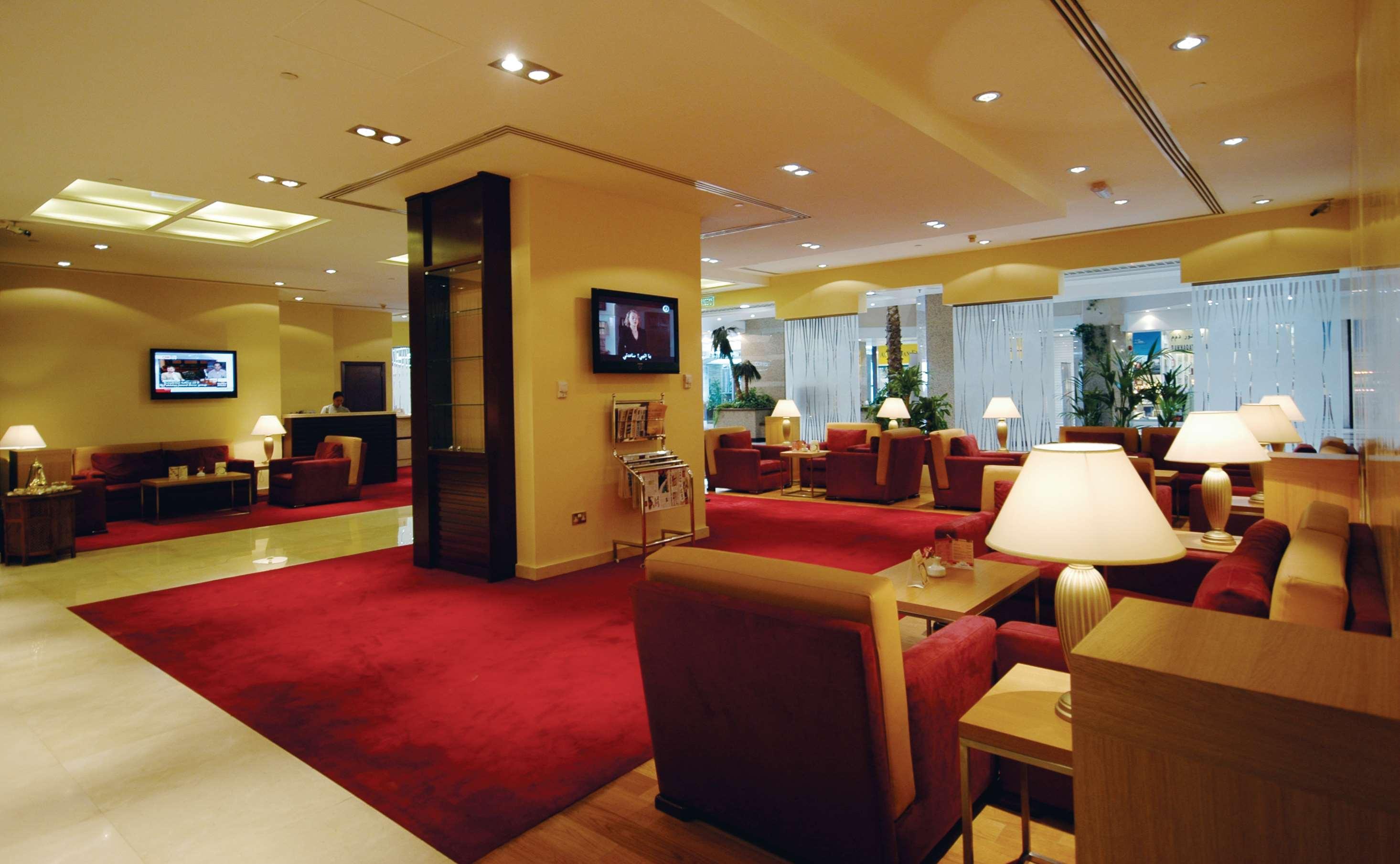 Golden Tulip Sharjah Aparthotel Bagian luar foto